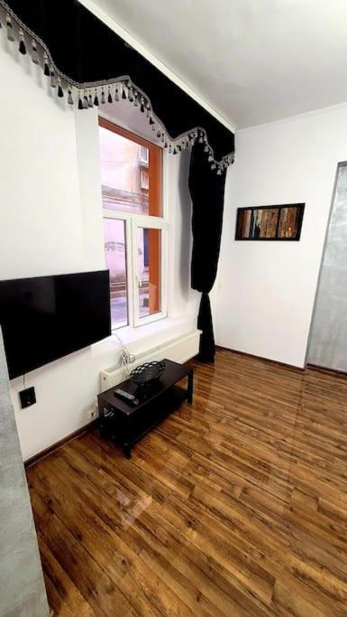 Modern Studio At Unirii Bucarest Esterno foto